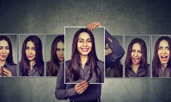 �L��<a href='http://m.dsjianglang.com/smz/' target='_blank' title='ʧ�߰Y'><span style='color: #0000ff'><strong>ʧ�߰Y</strong></span></a>�ί��t(y��)Ժ